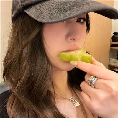 不进花瓶的洋甘菊 在线观看